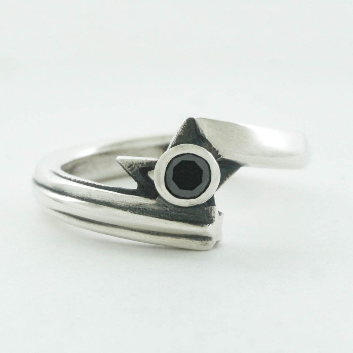 Rock and Justice EDEN - Shining Star Ring CZ/BK - EDEN ROCK STORE
