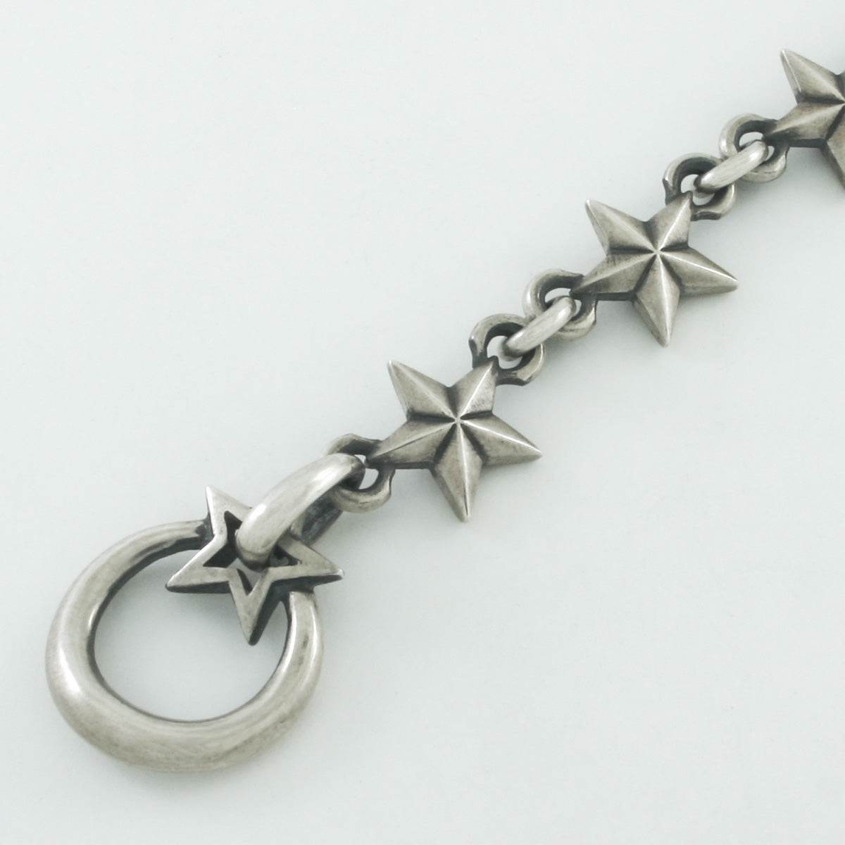Rock and Justice EDEN - Tiny Star Bracelet (Side) - EDEN ROCK STORE