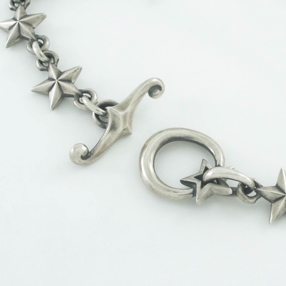 Rock and Justice EDEN - Tiny Star Bracelet (Side) - EDEN ROCK STORE