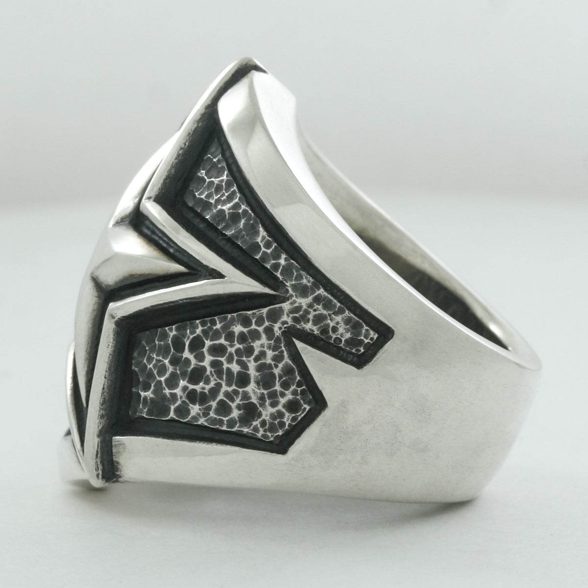 Rock and Justice EDEN - JUSTISTAR Ring - EDEN ROCK STORE
