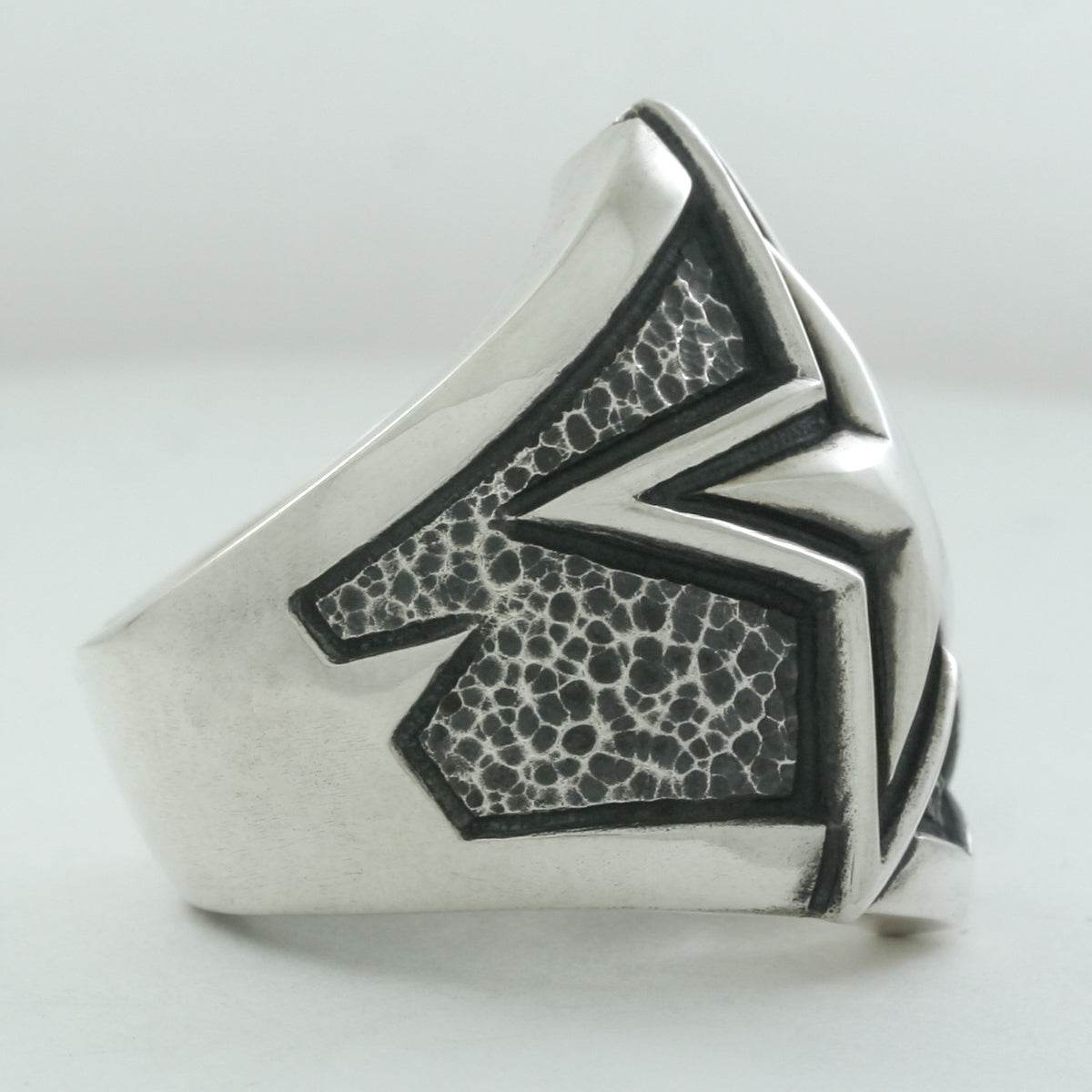 Rock and Justice EDEN - JUSTISTAR Ring - EDEN ROCK STORE