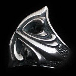 Ravish Rucy - Rucy Cross Ring – RAT RACE OFFICIAL STORE