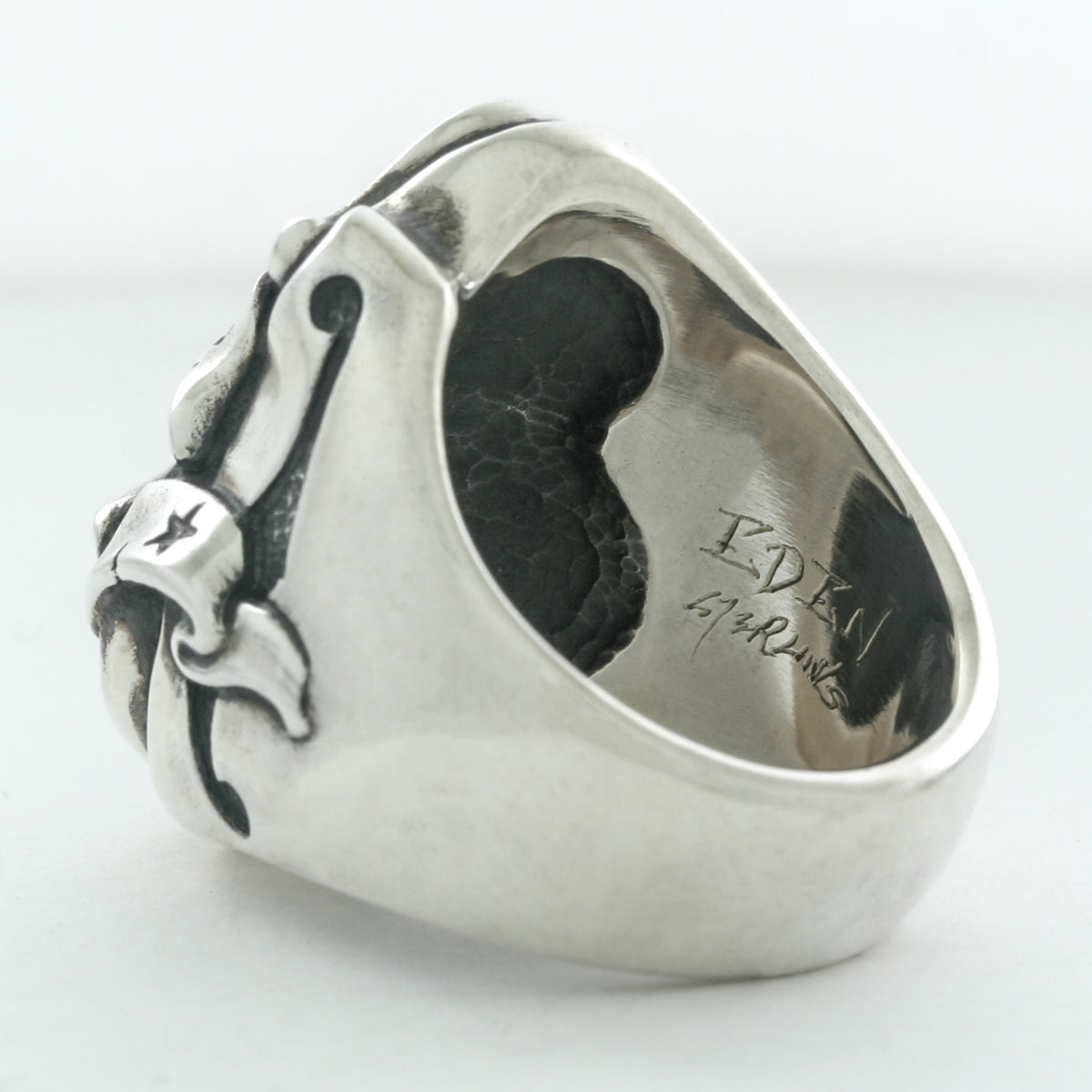 Rock and Justice EDEN - Guitar with Ribbon Ring "Music" - EDEN ROCK STORE