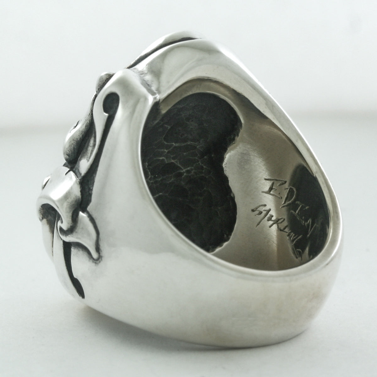 Rock and Justice EDEN - Guitar with Ribbon Ring "Peace" - EDEN ROCK STORE