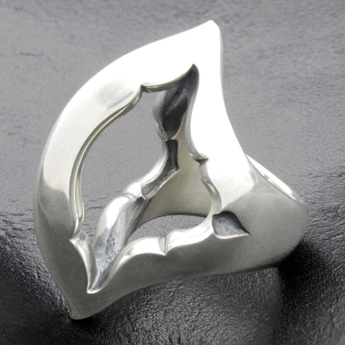 Anomaly Ring "KOKUH" L [ RAWR-9LA ] - RAT RACE OFFICIAL STORE